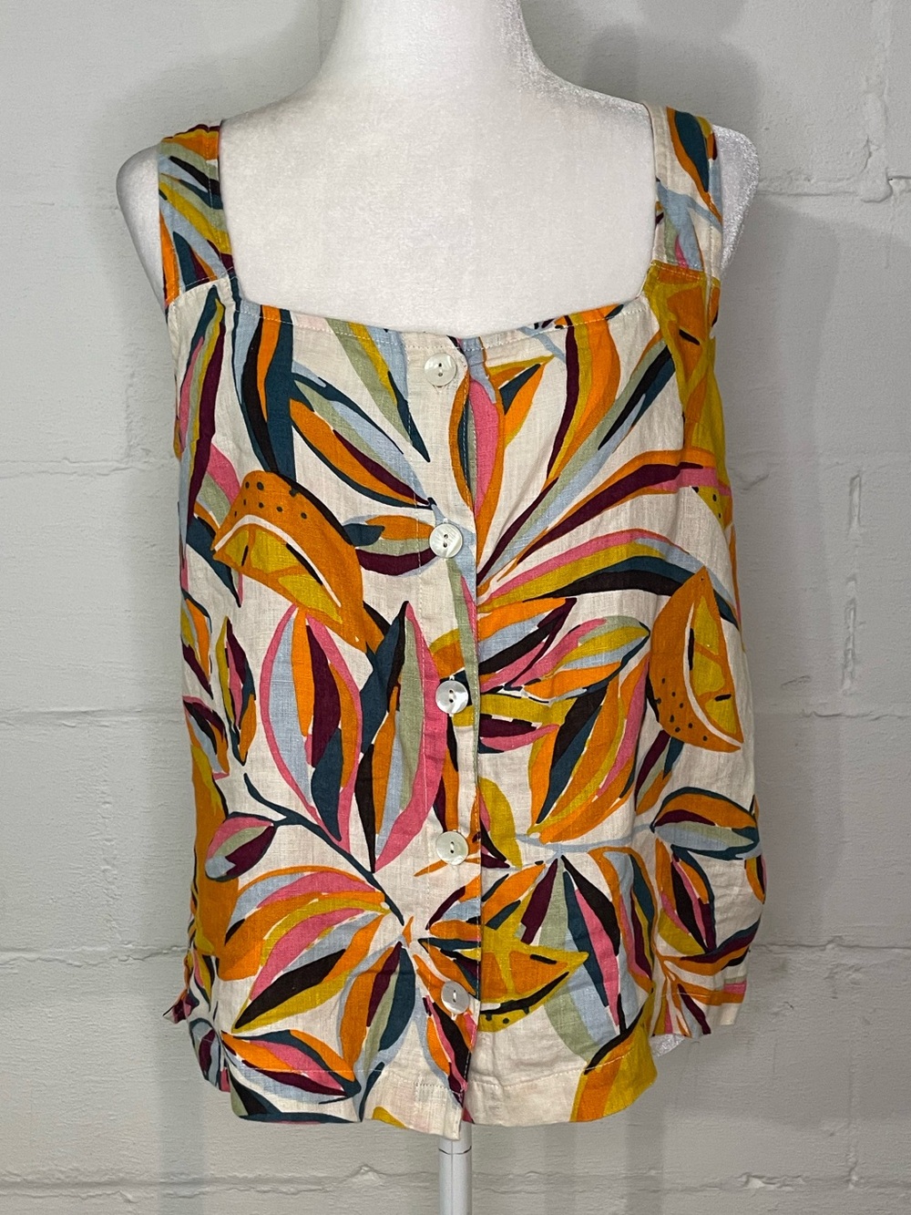 C&C California Multicolor Leaf-Print Button Front Camisole - Cream Ground